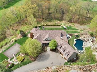 83 Salierno Rd, Tuxedo Park, NY 10987