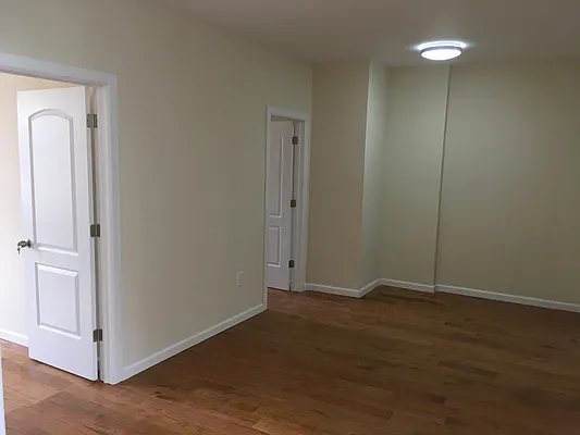 Rented by NCR Real Estate | media 22
