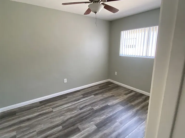 4140 Cleveland Ave — Photo 24