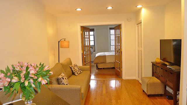 1st image of 218 E 82nd St