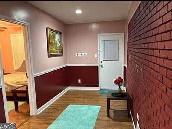 3rd image of 4157 Cedar Valley Ln