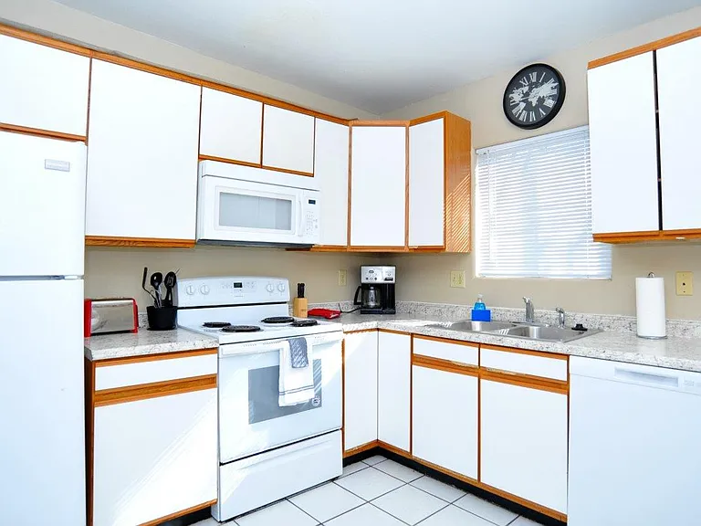 1109 N Camilla Blvd #2 — Photo 9