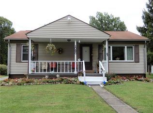 1090 N Darby Rd, Hermitage, PA 16148