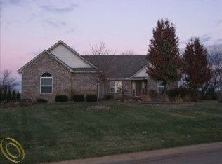 205 Persimmon Ct, Oxford, MI 48371