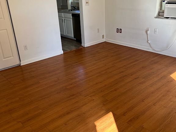 5th image of 1516 Daroca Dr