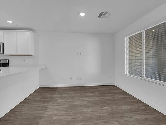 5th image of 10772 Ditchburn Ct