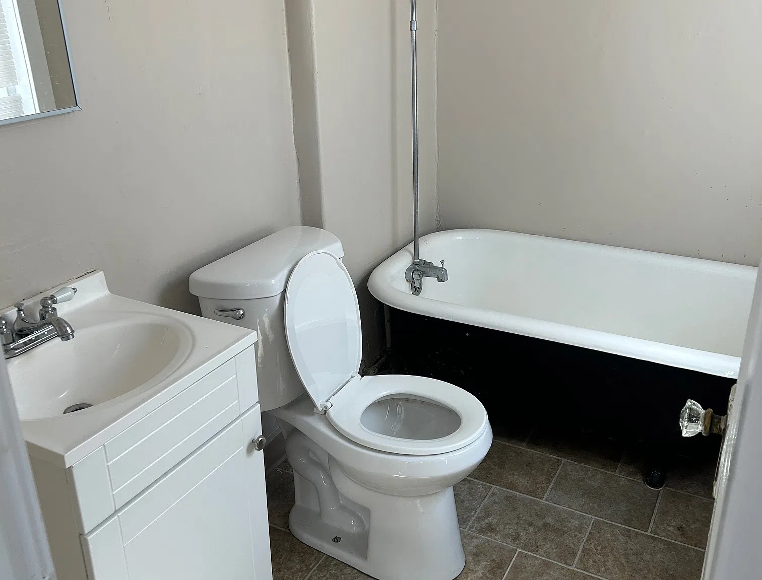 184 Main Street — Photo 3