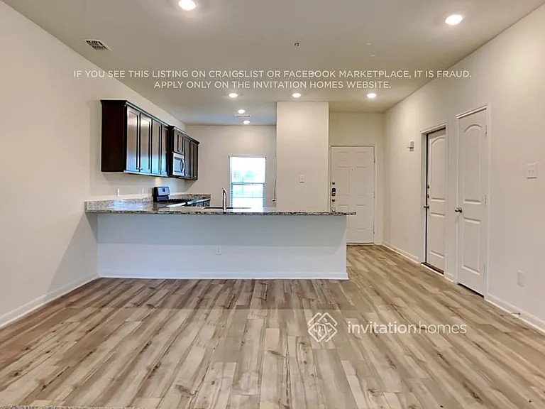 3111 Angus Dr — Photo 5