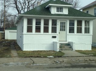816 W 7th St, Mishawaka, IN