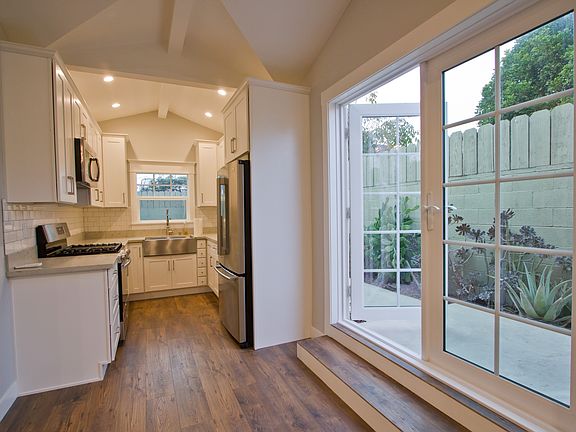 5th image of 6529 W 84th St