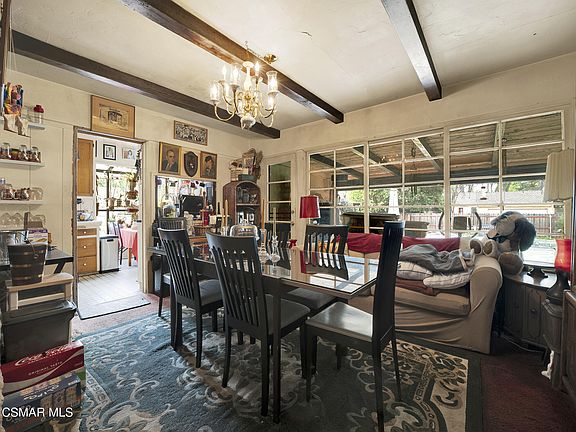 4th image of 13422 Oxnard St