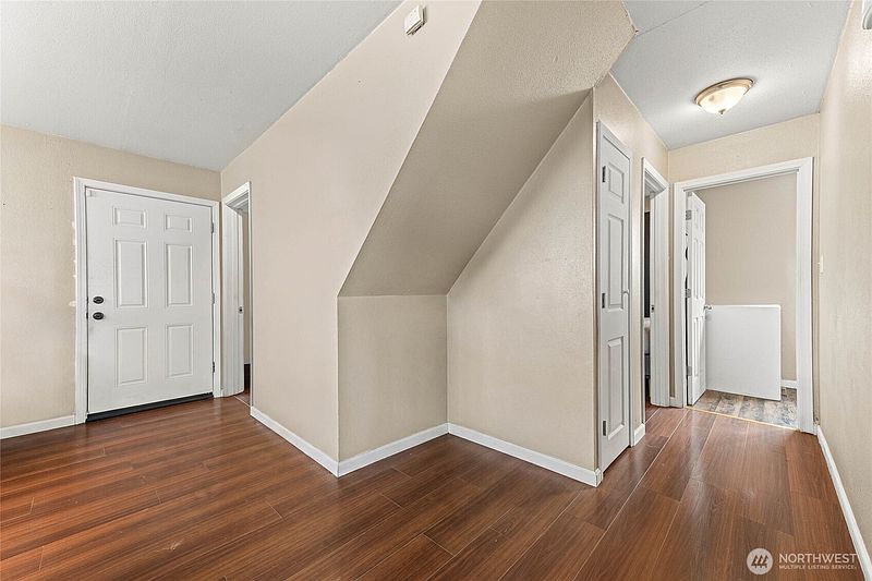 5th image of 4322 S Lawrence Street