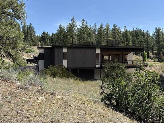2nd image of 893 Twin Buttes Avenue