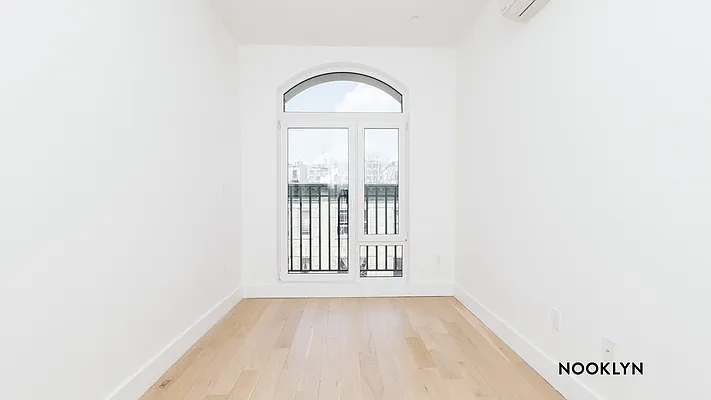 Rented by Nooklyn NYC LLC | media 67