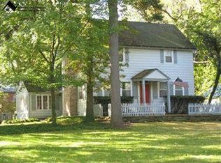 19620 Chagrin Blvd, Shaker Heights, OH 44122