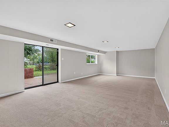 4th image of 7323 Cartwheel Ln