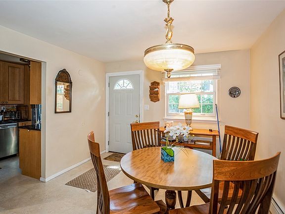 5th image of 502 Towne House Vlg #502