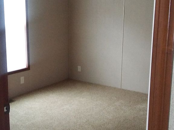 4th image of 87 Irma Ln #87