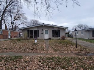 22809 Detour St, Saint Clair Shores, MI 48082