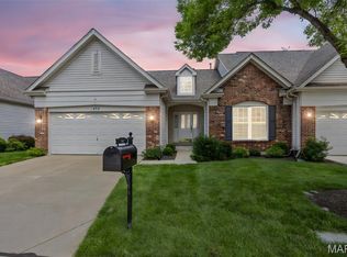 675 Stonebrook Ct, Chesterfield, MO 63005