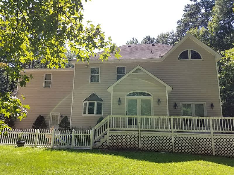 2nd image of 3820 Camellia Dr