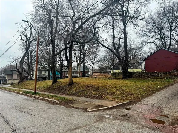 3240 Thompson Ave, Kansas City, MO 64124