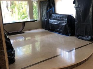 516 W Kenneth Rd, Glendale, CA 91202