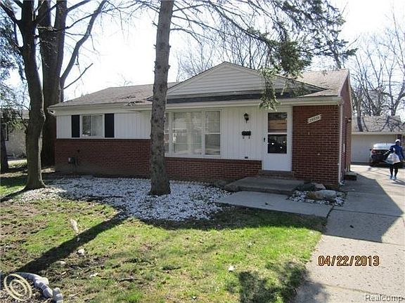 2nd image of 29339 Candlewood Ln