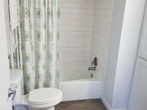 4th image of 1404 Craft St
