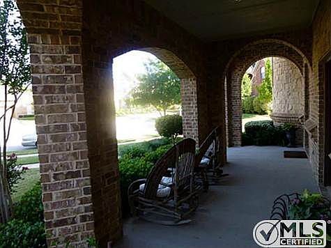3rd image of 8412 Park Brook Ct
