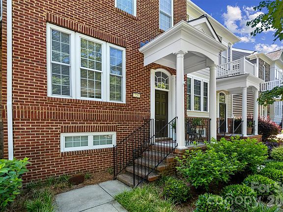 2nd image of 720 Passage Dr