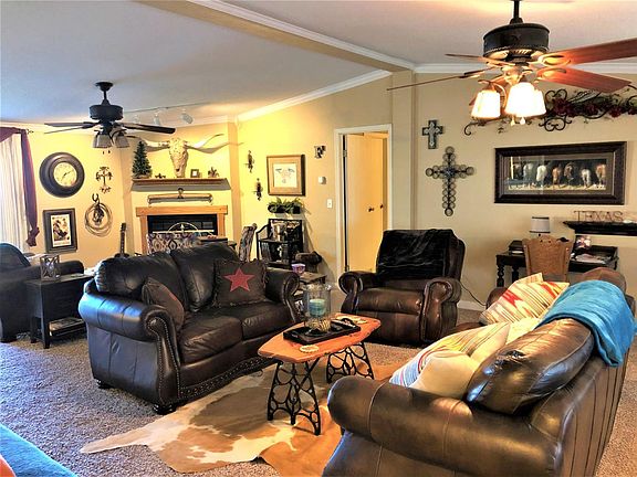 3rd image of 29 Lakesite Dr