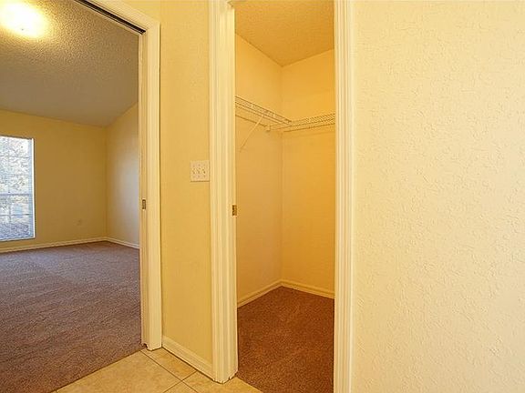 5th image of 2692 Pine Brush Dr