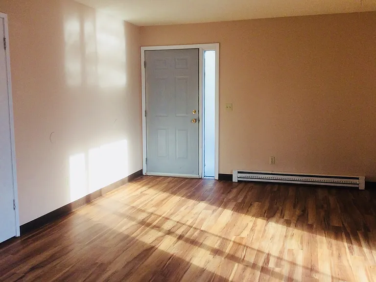 Aspen Circle Apartments — Photo 15