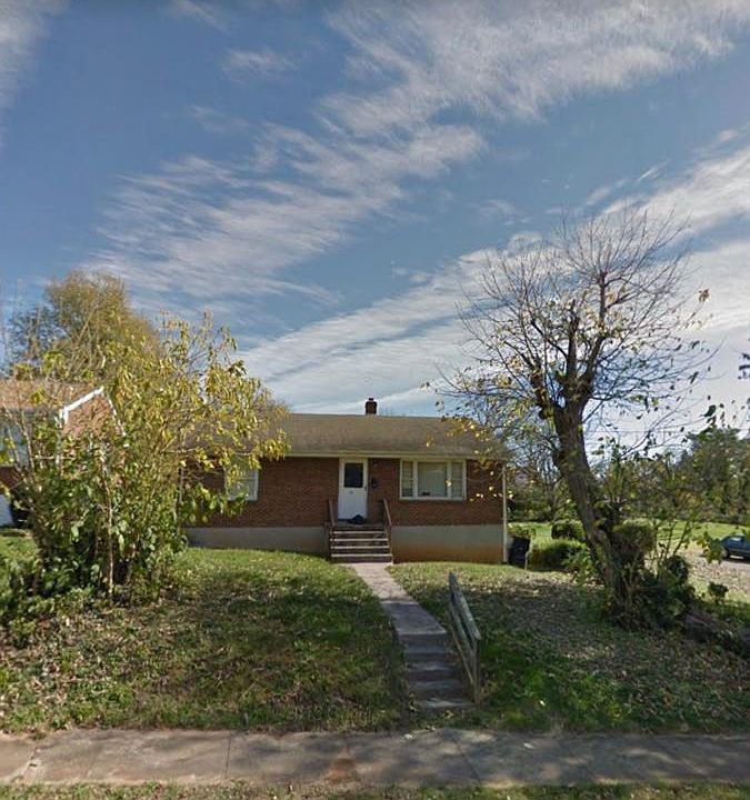1st image of 1321 Crescent St NW