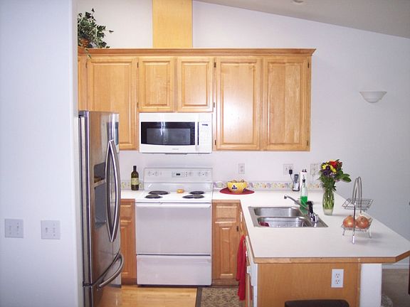 5th image of 1826 Rosewood Ln