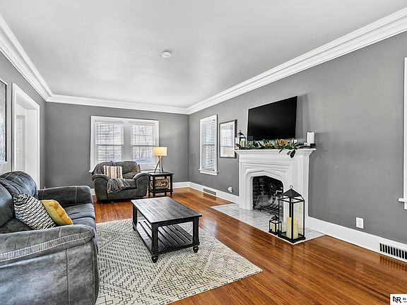 5th image of 2627 Van Dorn St
