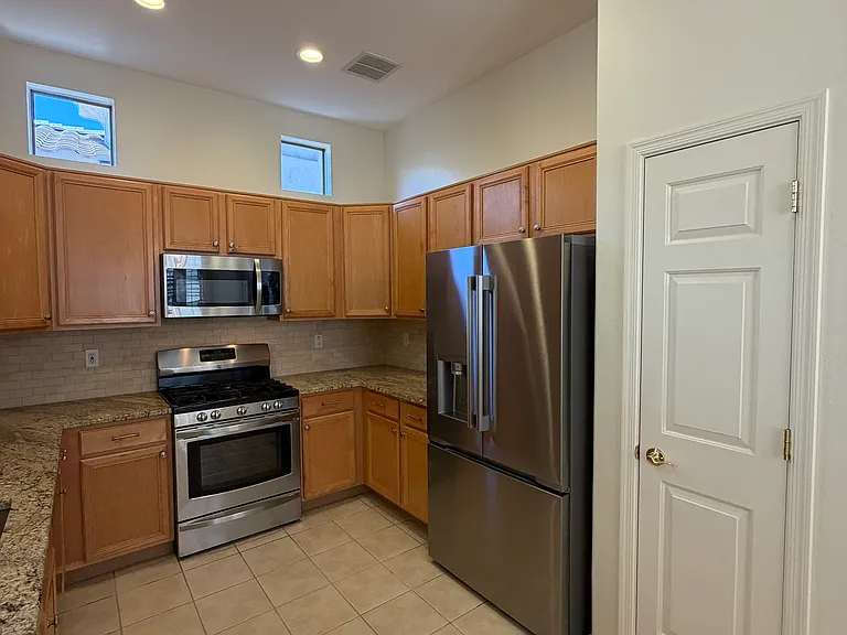 5102 N Pinnacle Point Dr — Photo 8