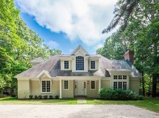9 Georgica Woods Ln, Wainscott, NY 11975