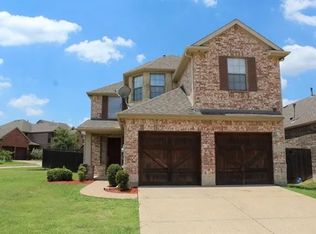 9144 Cottonwood Village Dr, Fort Worth, TX 76120
