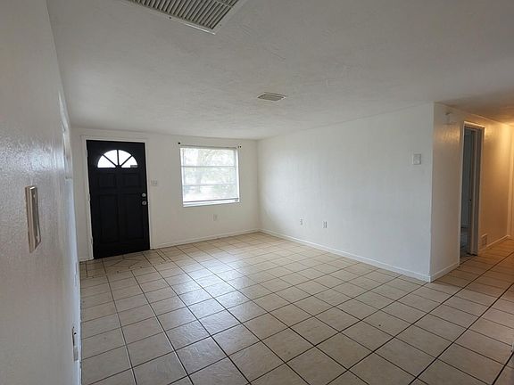 2nd image of 14 James St