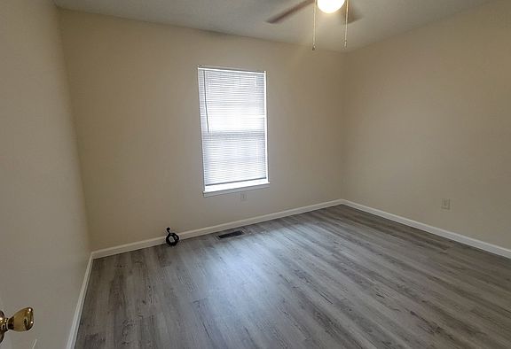 4th image of 32 Highwood Ct #1