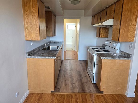 4th image of 8938 Emperor Ave APT 24