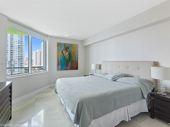 5th image of 325 Biscayne Blvd #1119