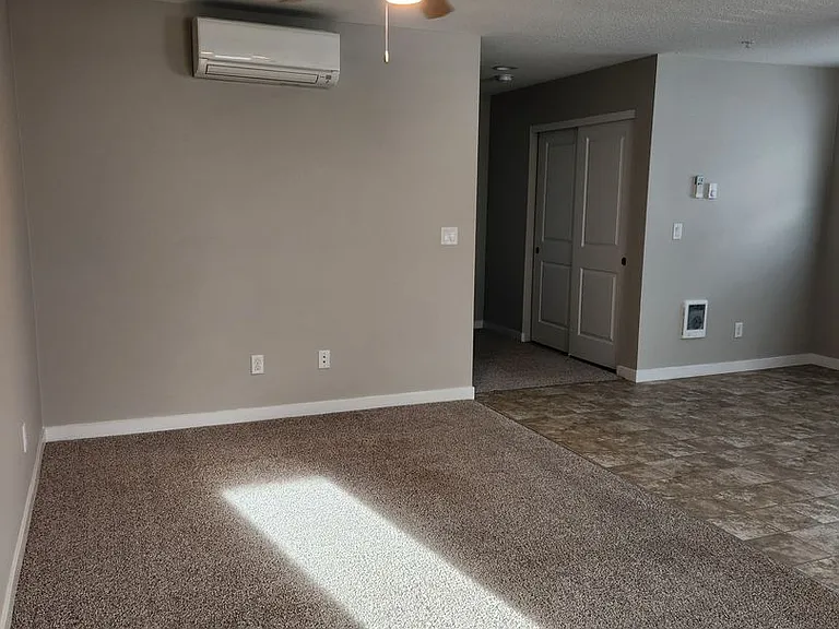 751-757 Plymouth Dr N — Photo 3