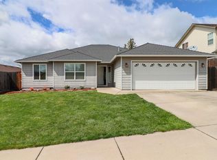 331 N De Anjou Ave, Eagle Pt, OR 97524