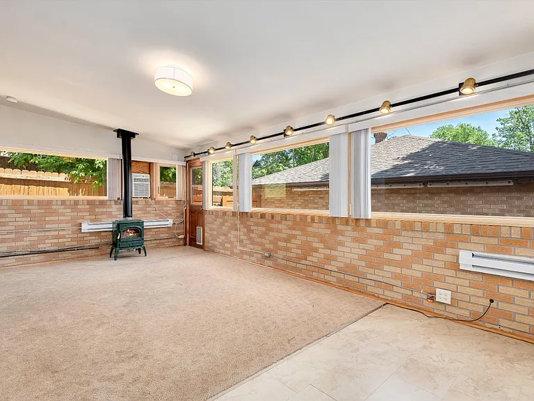 2516 Xavier St — Photo 15