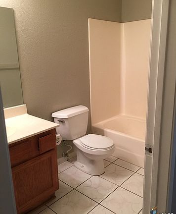 4th image of 172 Southwind Dr