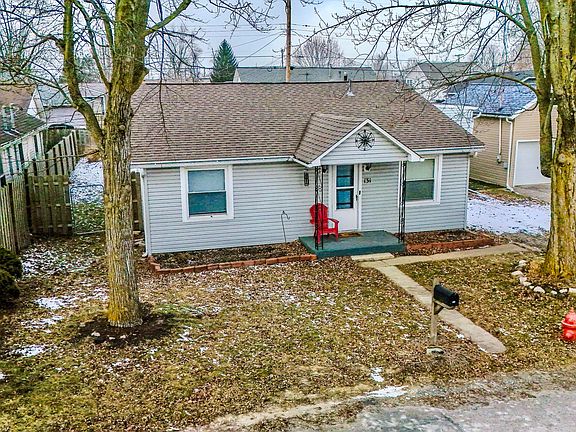4th image of 131 Burkhart Ave