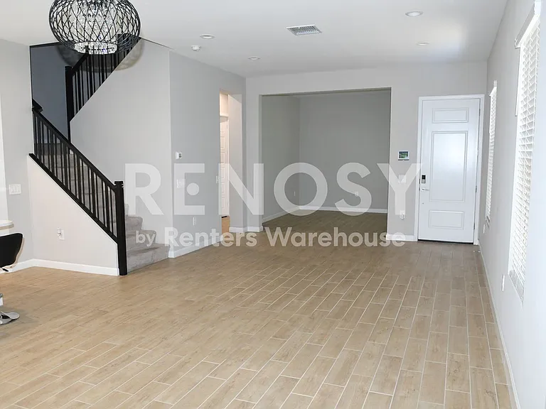 5059 E Gallop Way — Photo 2